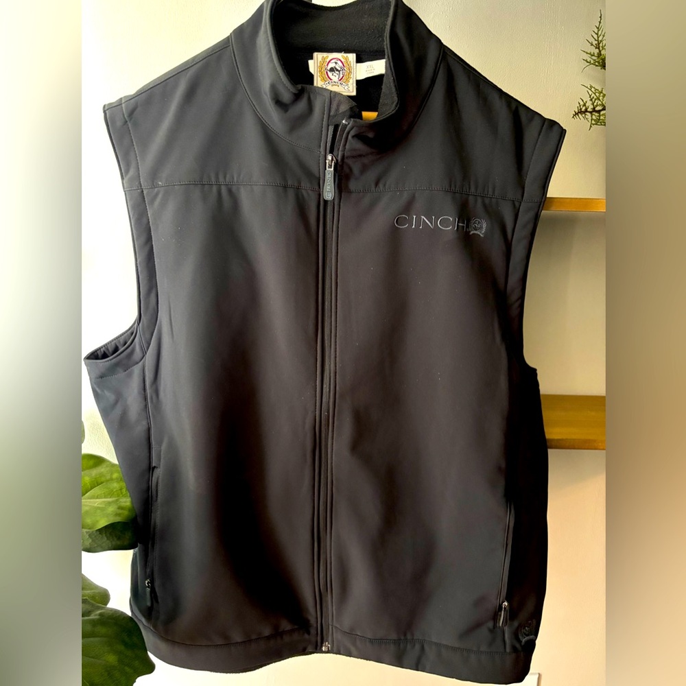 Cinch Men’s Black and Gray Logo Bonded Vest - Size XXL
